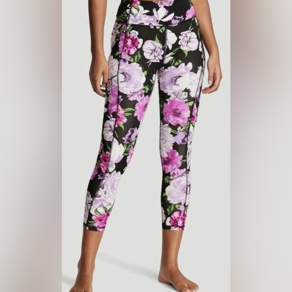 NWT Victoria’s Secret Essential High-Rise Side Pocket Leggings - Picture 3 of 9